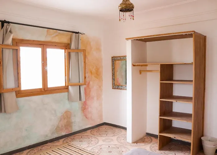Rafiki Oasis Hostel *